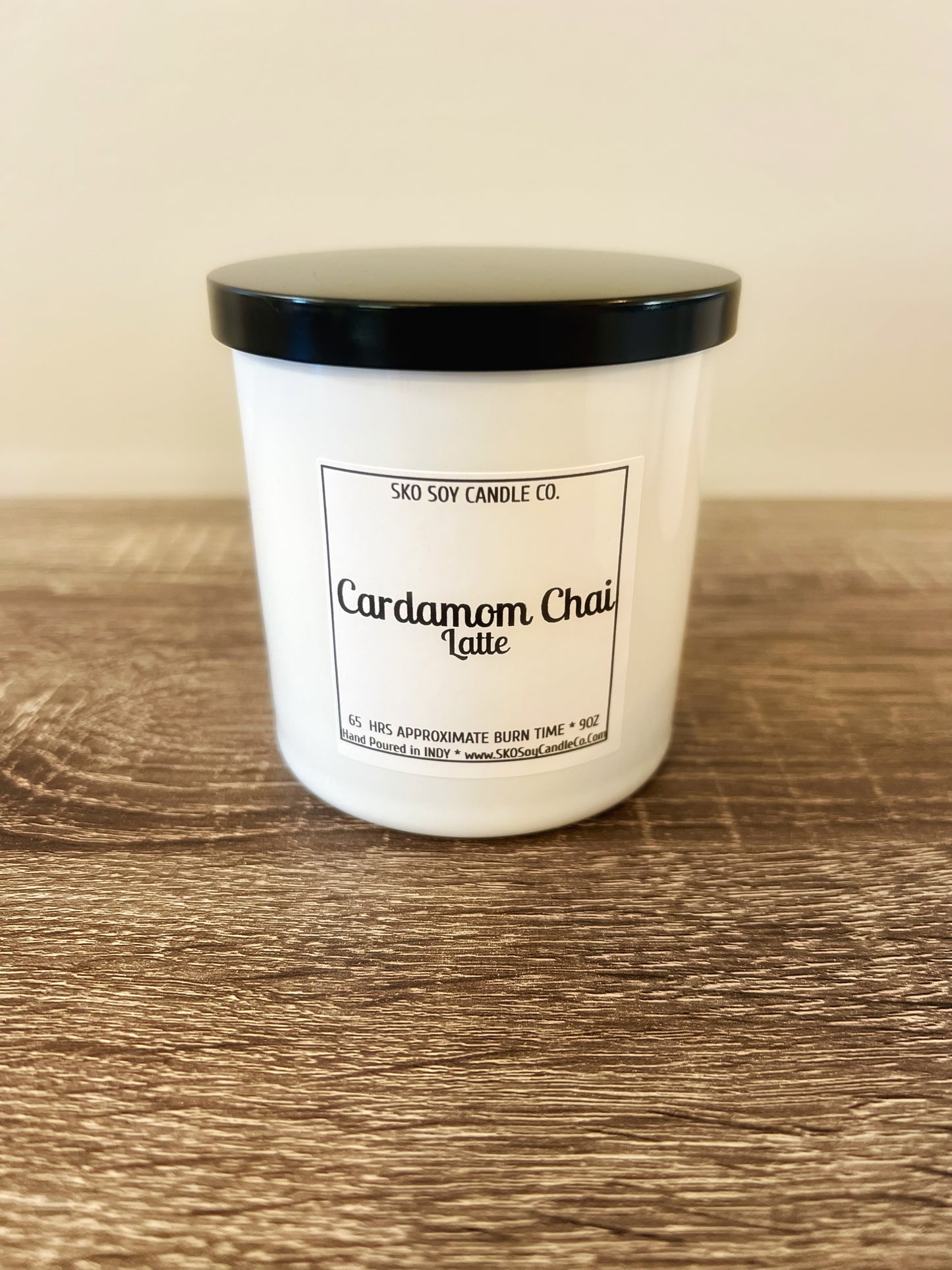 Cardamom Chai Latte 10oz Sleek Glass Tumbler w/Black Lid